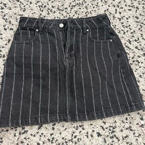 Pacsun black and white striped denim skirt